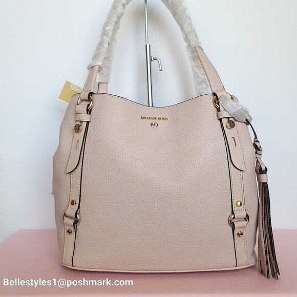 MICHAEL KORS Carrie Pebbled Leather Large Shoulder Tote- Soft Pink color⭐ - Picture 1 of 16